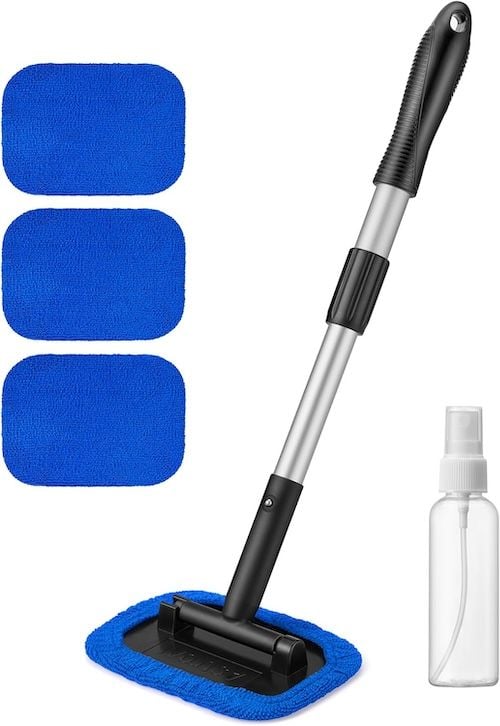 AstroAI Microfiber Windshield Cleaning Tool with Extendable Handle and Four Washable Pads