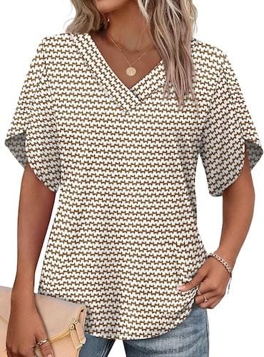 WIHOLL Womens Summer Tops V Neck Outfits Clothes